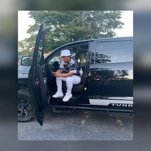 Meet your Posher, Erick g